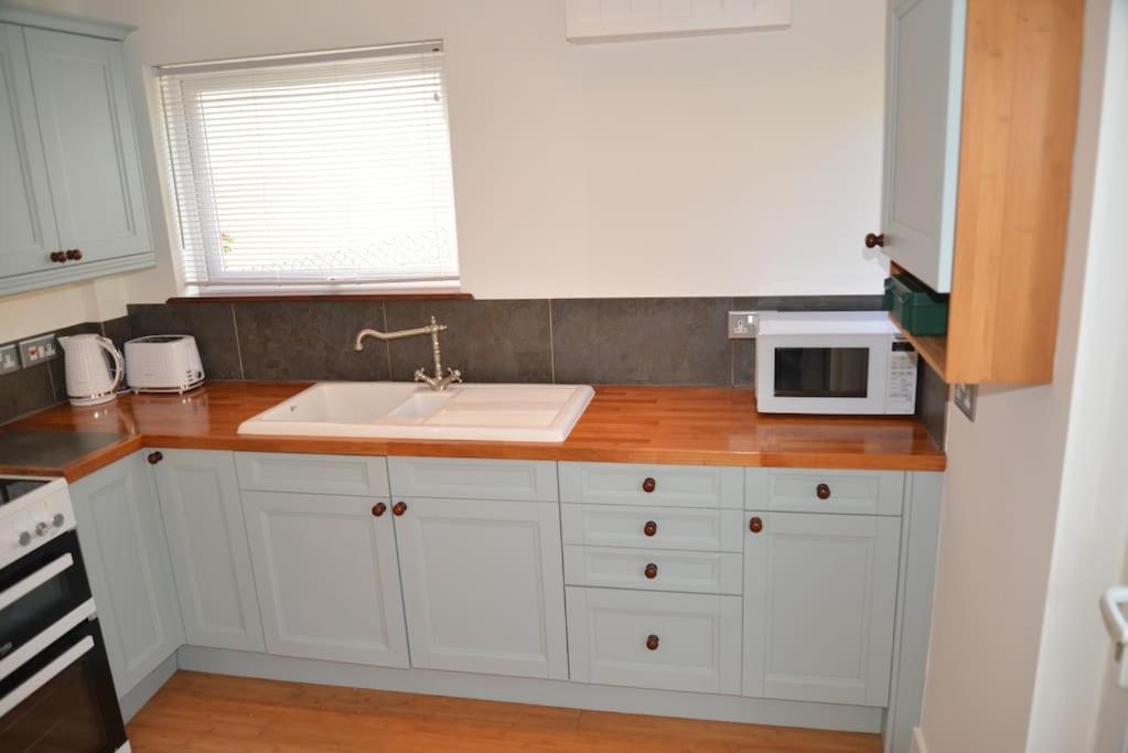 Atlantic Retreat - 5 Minute Stroll From The Beach Bude Exterior foto
