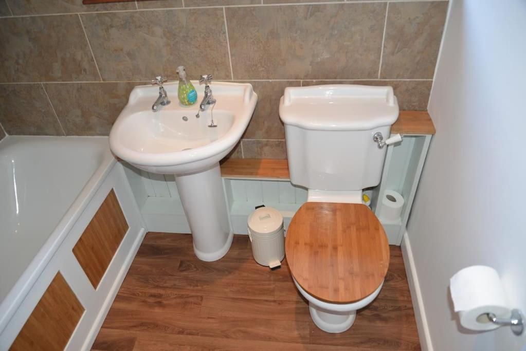 Atlantic Retreat - 5 Minute Stroll From The Beach Bude Exterior foto